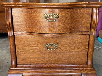 Lexington furniture night stand