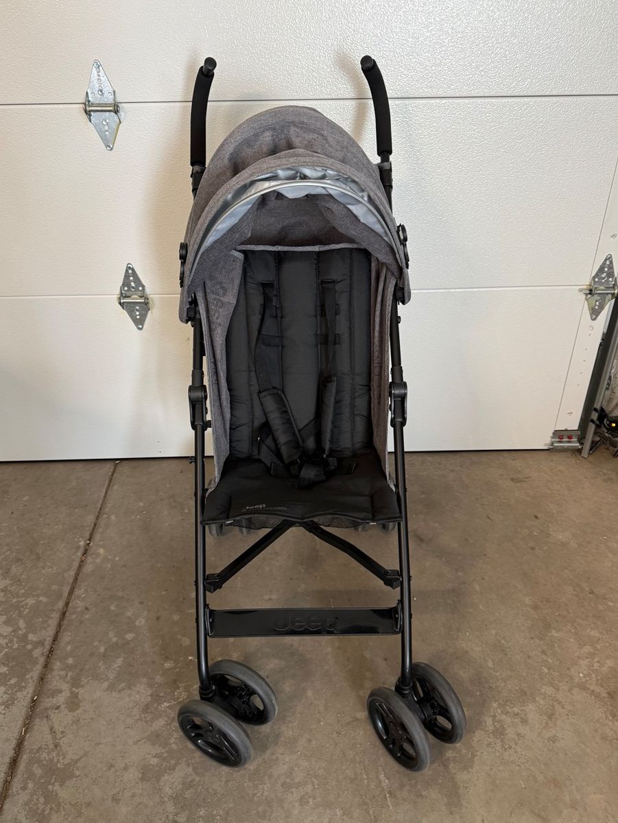 Jeep PowerGlyde Lightweight Travel Stroller | Very Good Condition