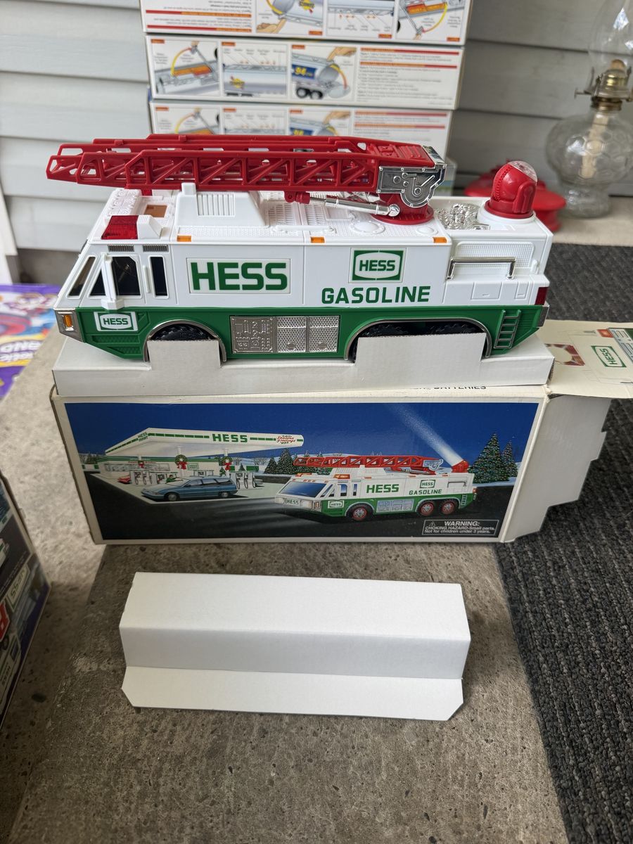 Hess Gasoline Emergency Truck 1987 Fire Truck Toy Collectible with Box Lights & Sound