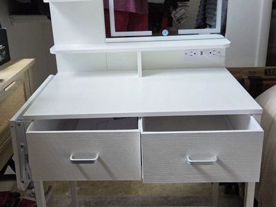 White Vanity Desk with Lighted Mirror and Stool