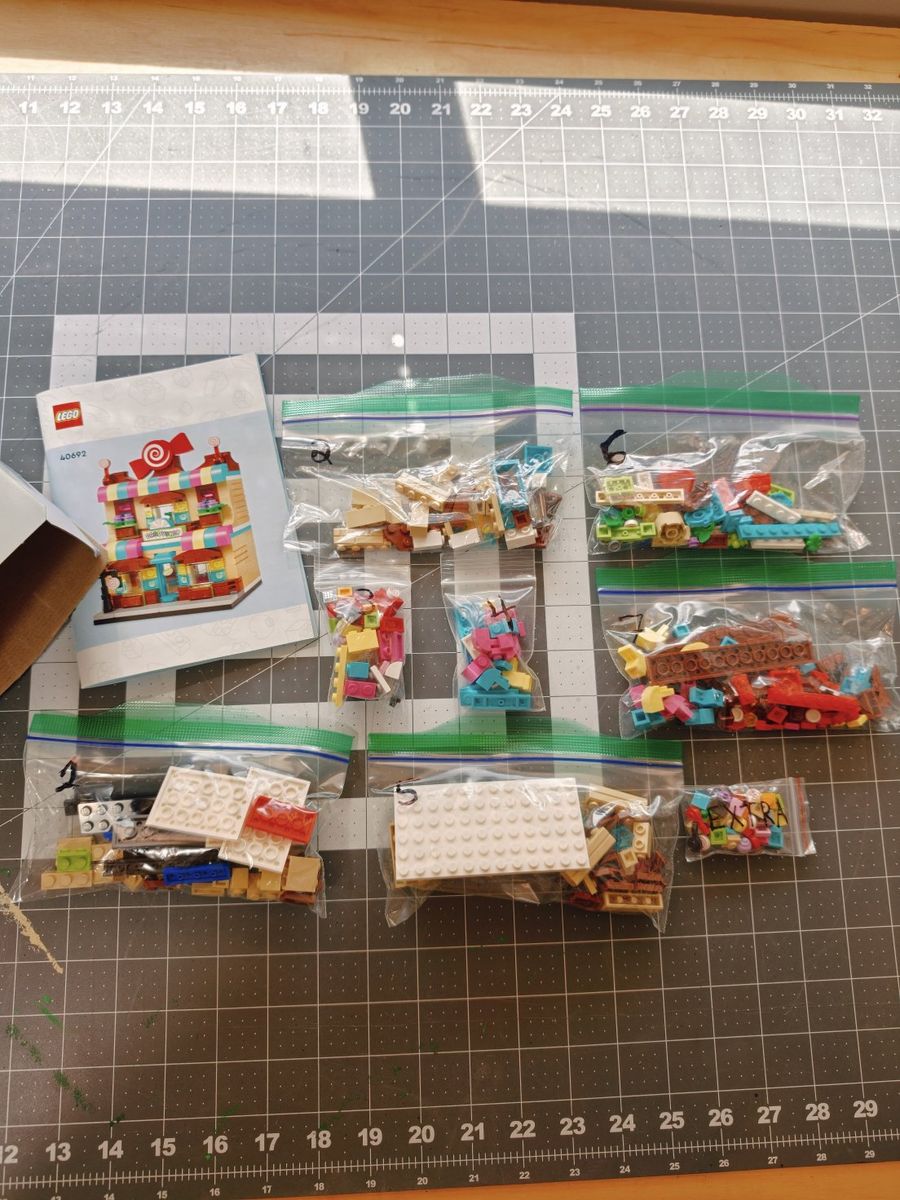 Main image 3