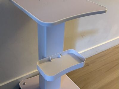Esthetician Cart ( brand new)