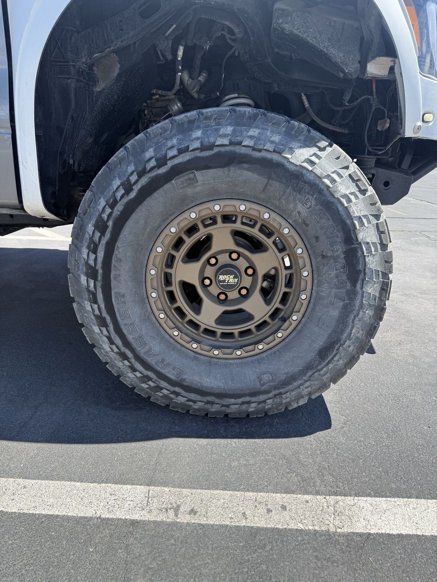 General Grabber 37/12.50R17 Tires with Rocktrix Wheels
