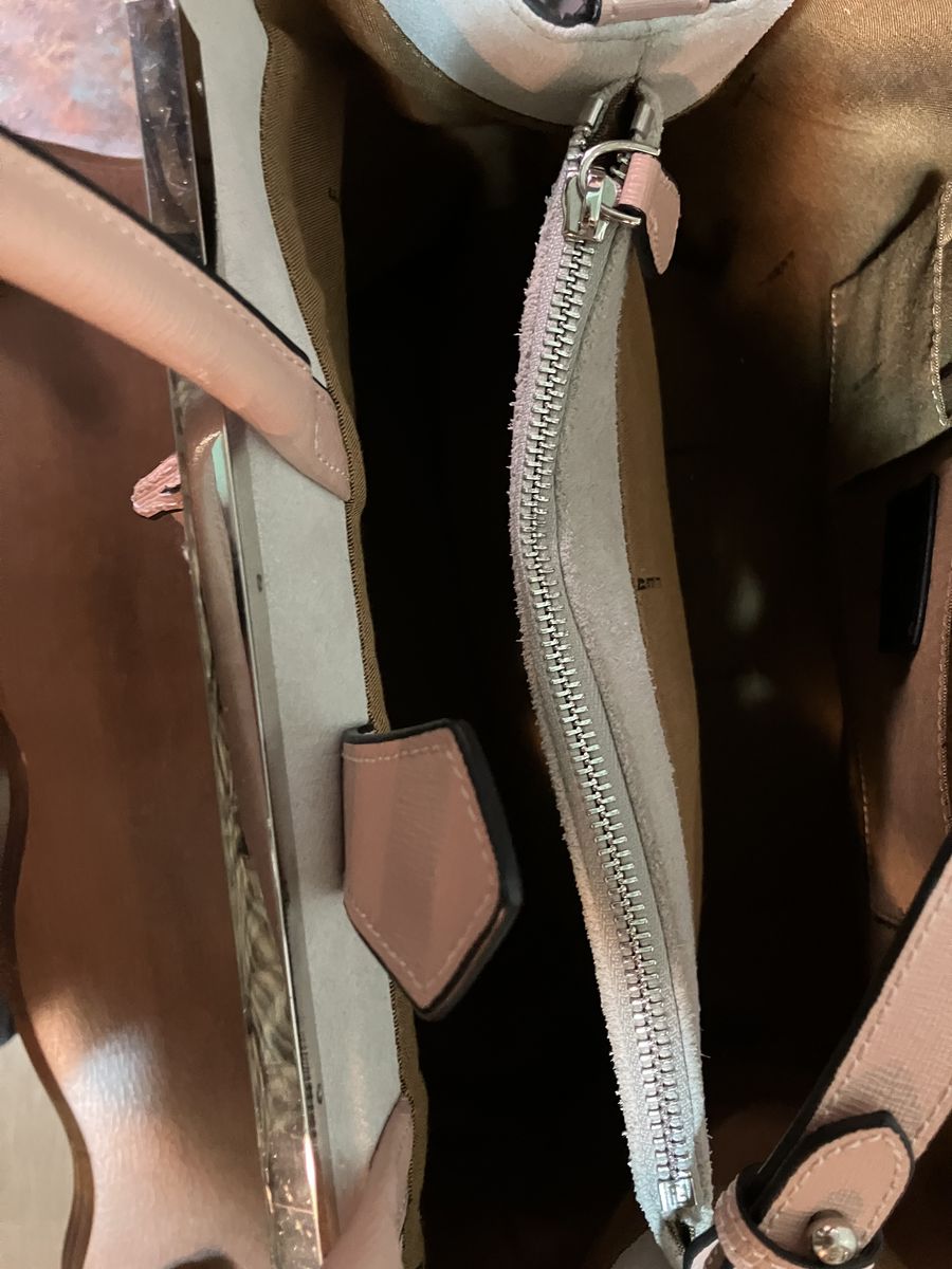 Main image 4
