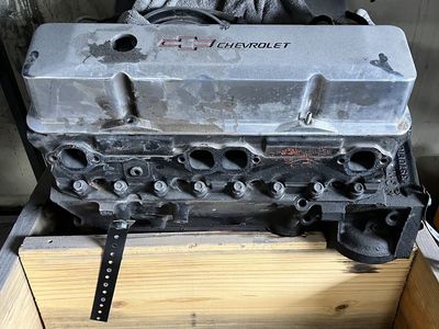 383 Sbc has GM Bow tie iron heads TRADE/CASH