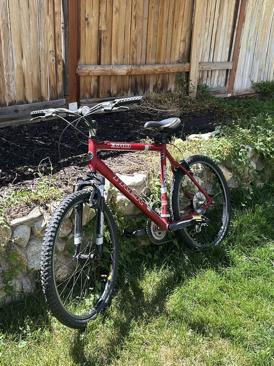 Trek 3700 Mountain Bike
