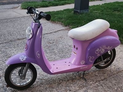 Kids Razor Kiki Electric Scooter