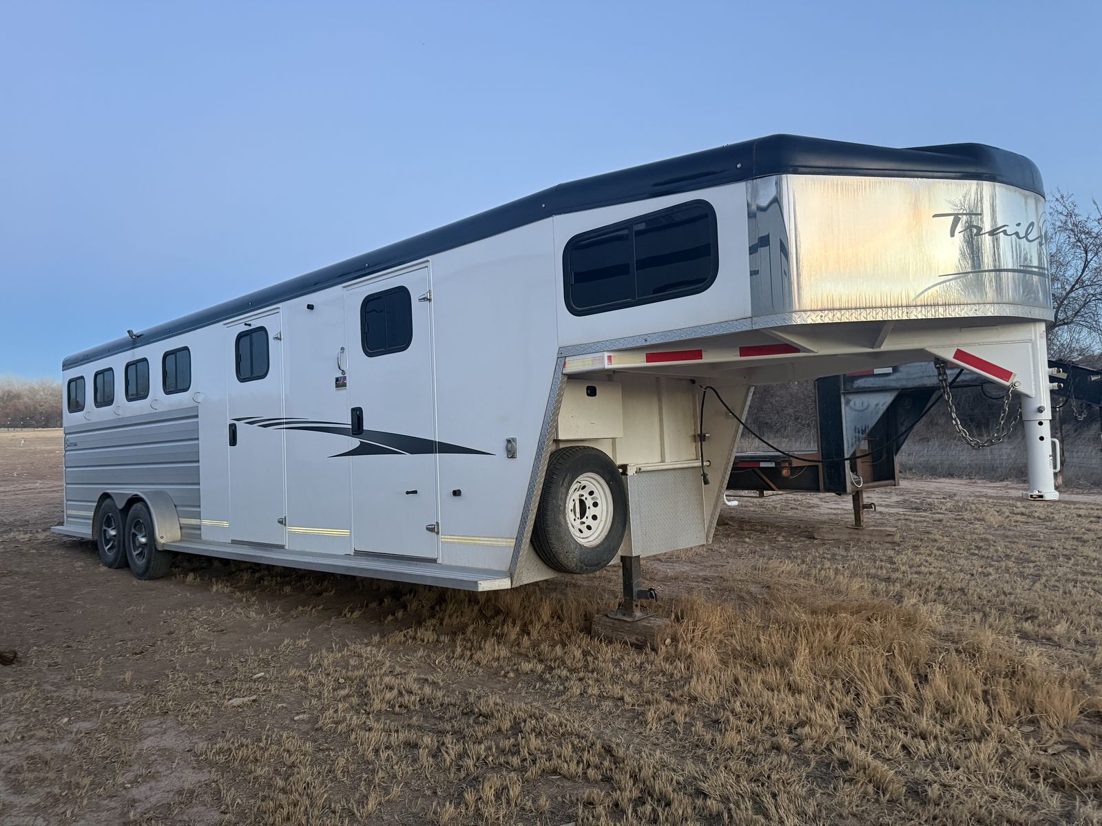 2019 Trails West Sierra 4 Horse GN