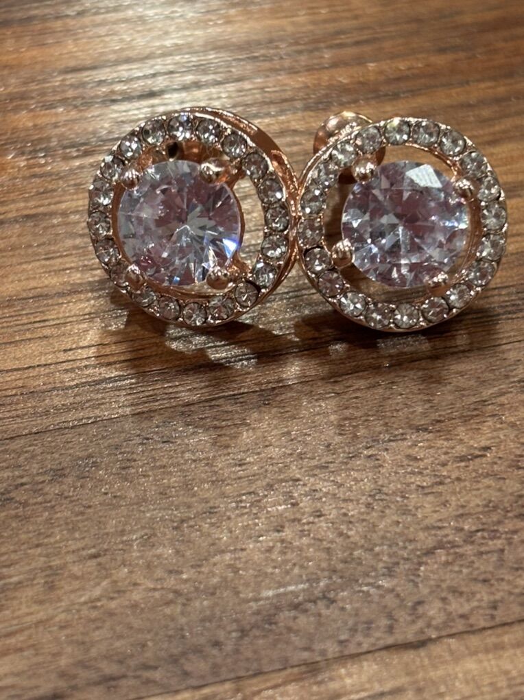 Beautiful Rose Gold Earrings Great Gift Idea!