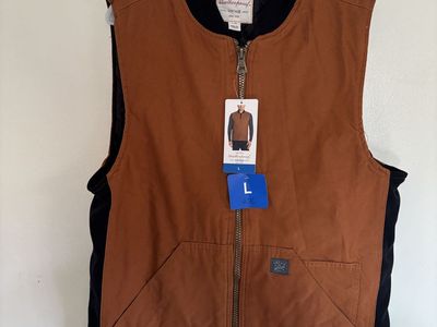 Brand new vest for men size large superb comfortable first 20.00 will take it cash only price is firm. You can get it today