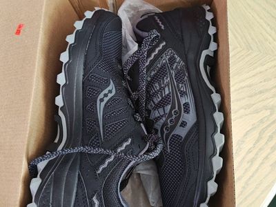 Saucony Excursion TR12 Men's Size 10 Black Grey Trail Running Shoes NIB