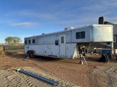 2008 Circle J 3-Horse LQ Trailer w/ 6ft Slide Out, Sleeps 4, Kitchen, Bathroom, Hydraulic Jack
