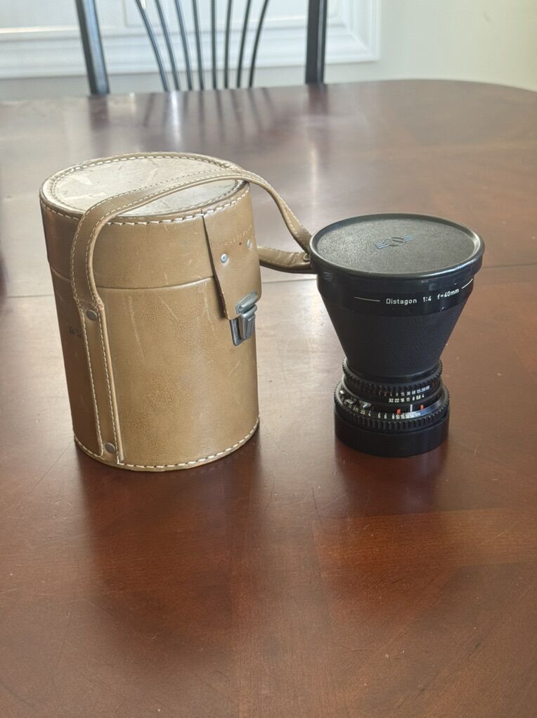 Hasselblad 40mm Lens With Leather Case