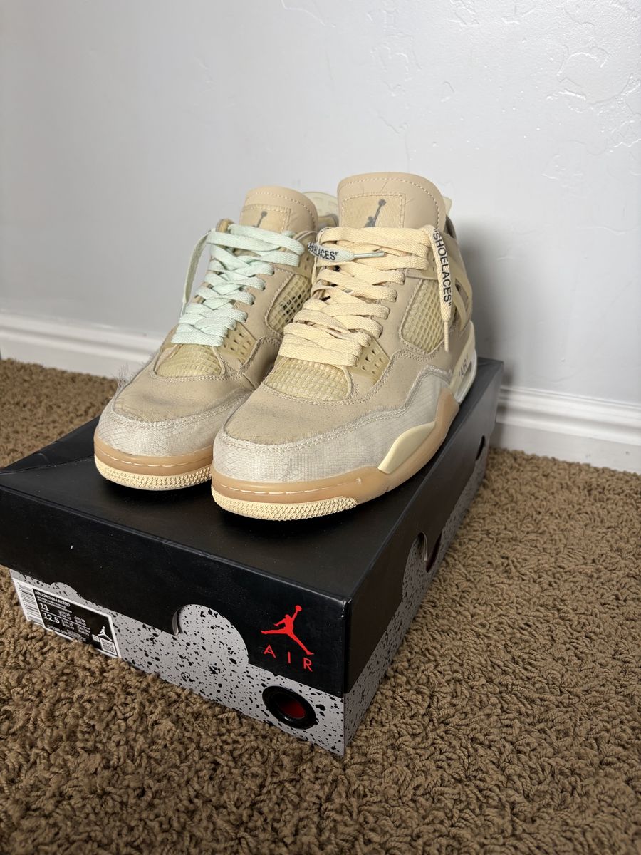!FAKE! Off White Jordan 4 “sail”