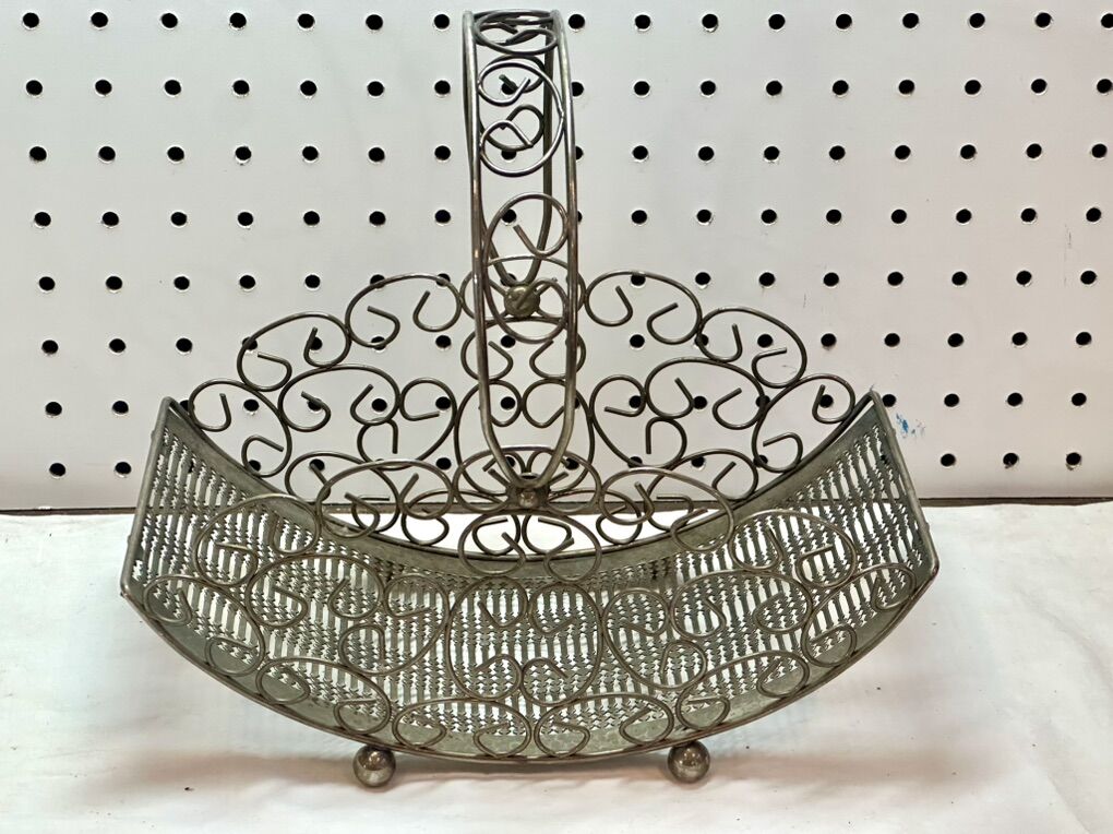 Vintage RAIMOND Silver Plate Foited Basket