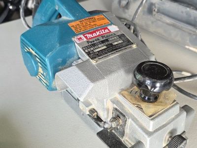 Makita Power Planer