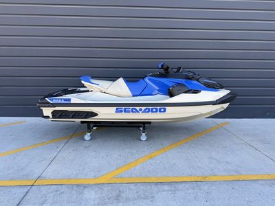 2026 Sea-Doo Wake™ Pro 230