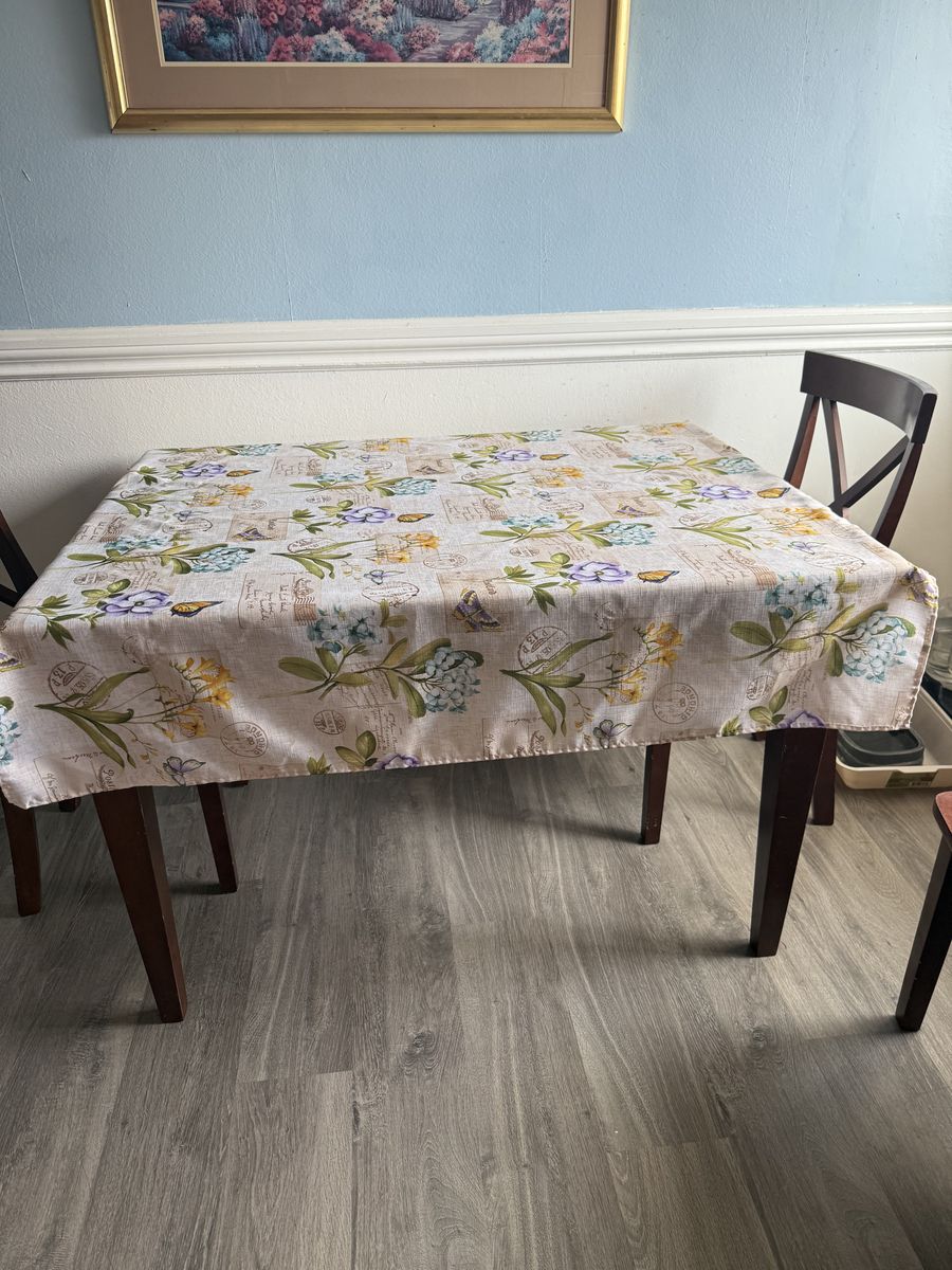 Table cloths (7)