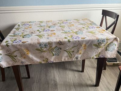 Table cloths (7)