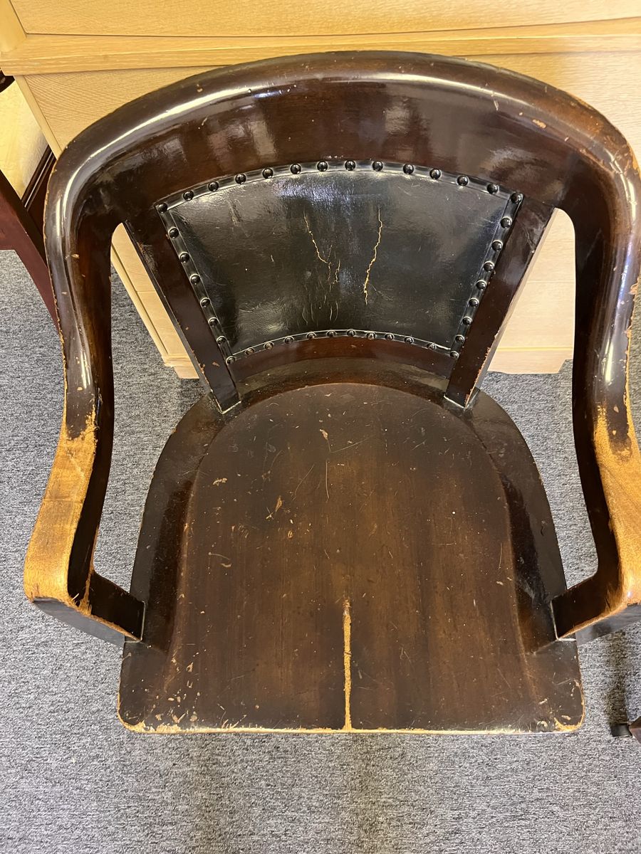 Main image 10