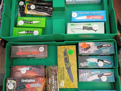 Pocket knives