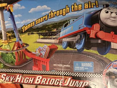 Thomas the tank engine-Sky High Bridge Jump