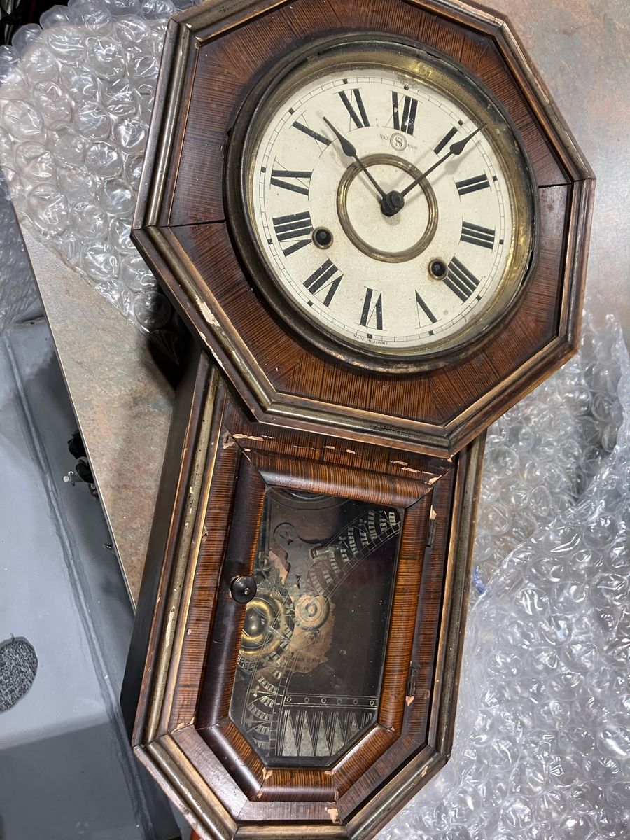 Vintage Japan 8-Day Key Wind Wall Clock - Needs Repair