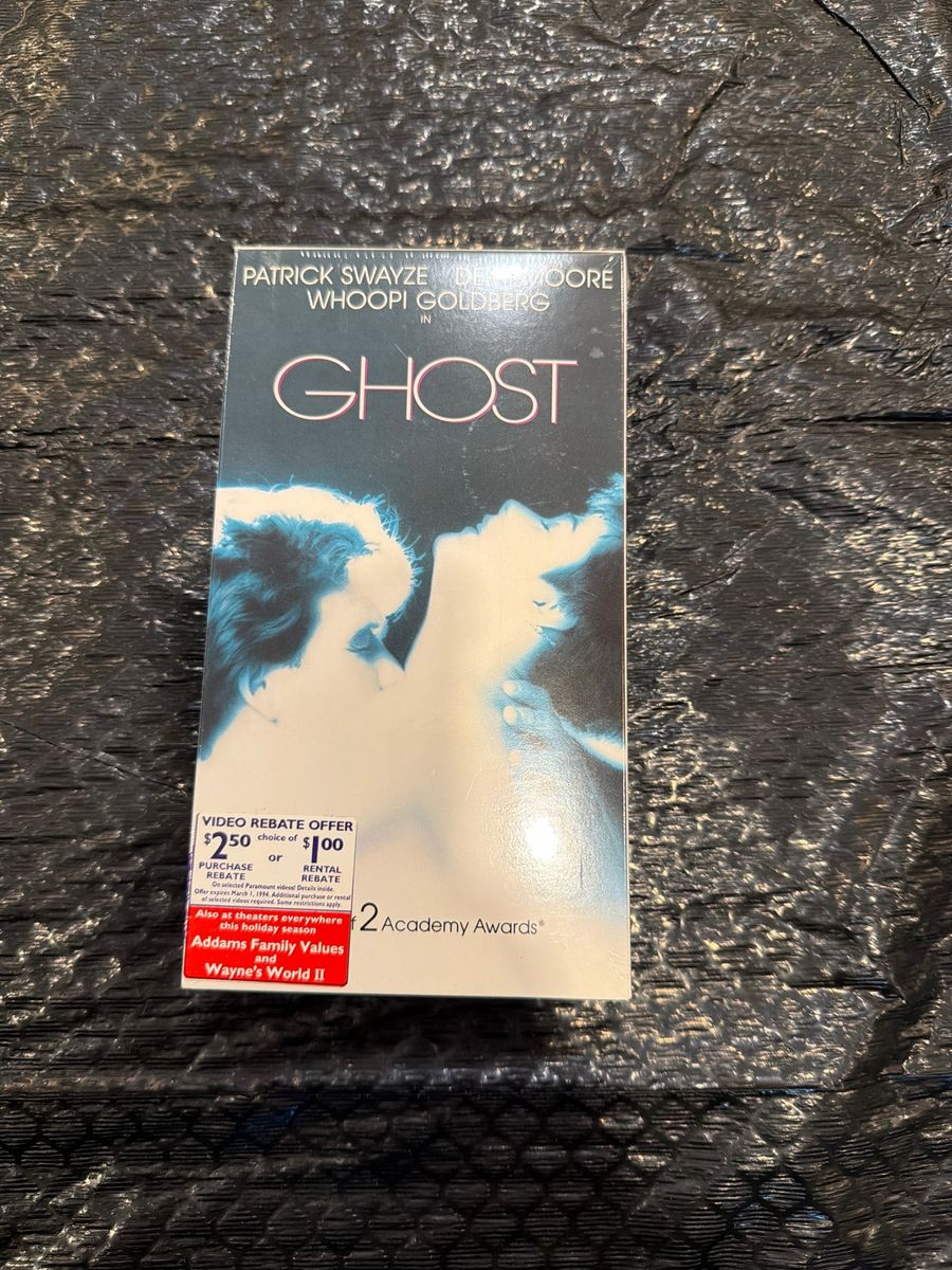 Ghost VHS Tape - Patrick Swayze, Demi Moore, Whoopi Goldberg
