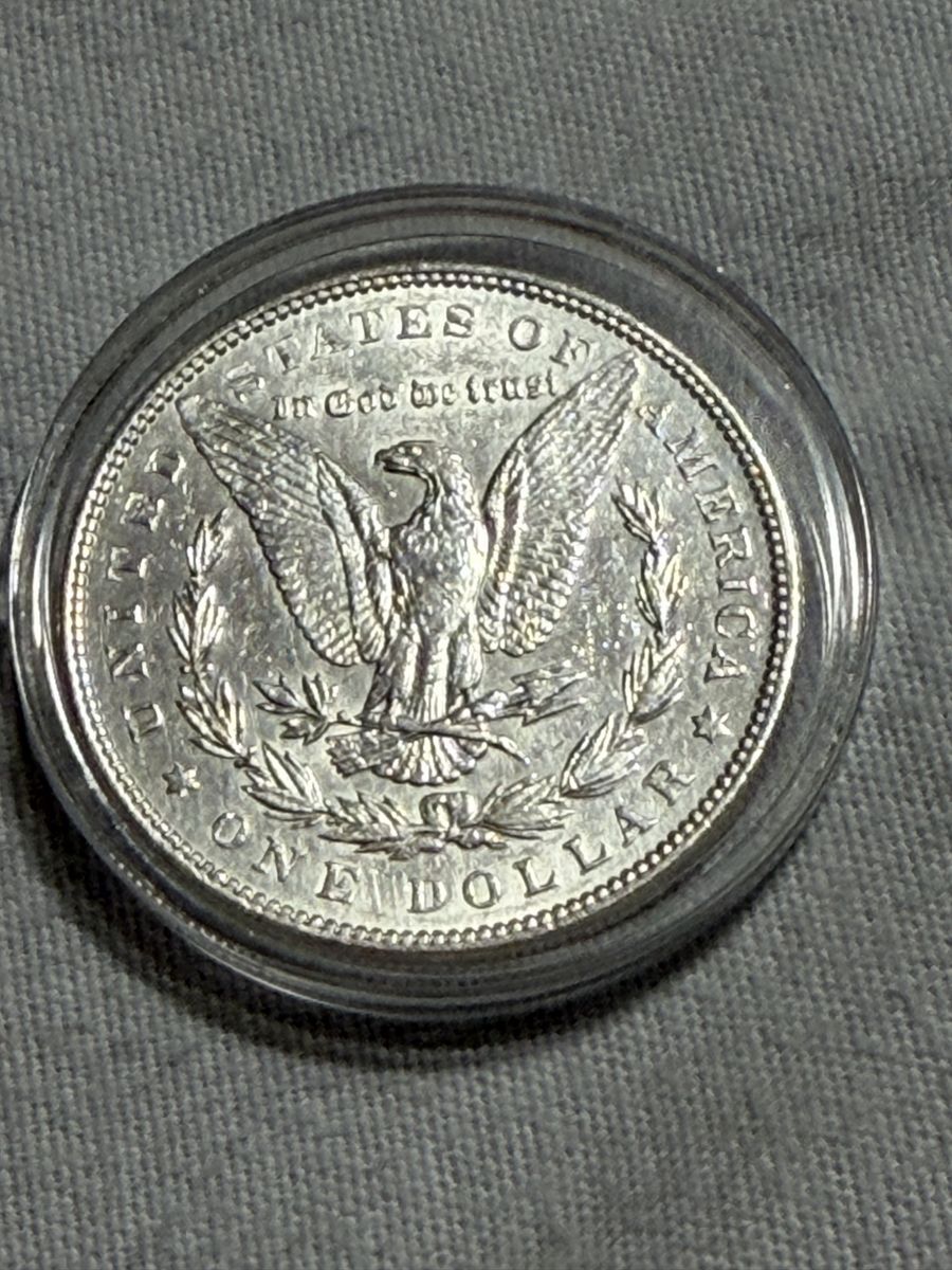 Main image 10