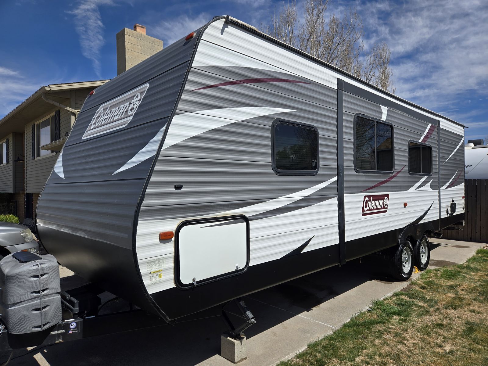 Immaculate 2019 Coleman 262 BH Travel Trailer