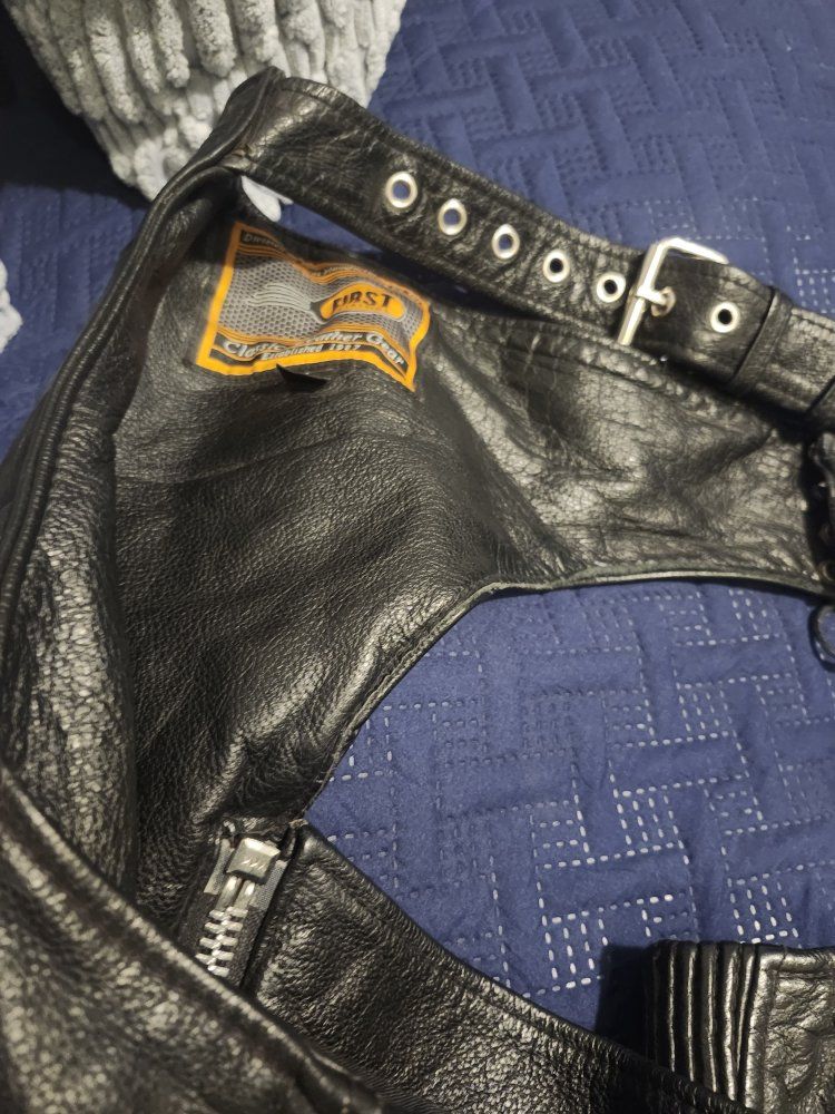 First Classics Leather Chaps Size L Black Motorcycle Gear