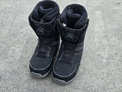Womens Boa Sz 9 Thirty-Two Snowboard Boots Burton