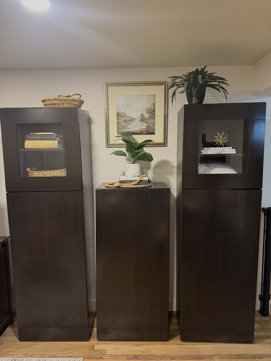 IKEA BESTÅ Storage Cabinets (Set of 3) – Glass Dis