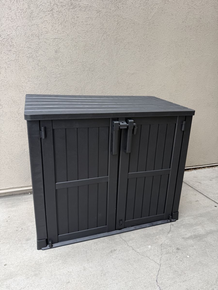 Outdoor Storage Locker XL