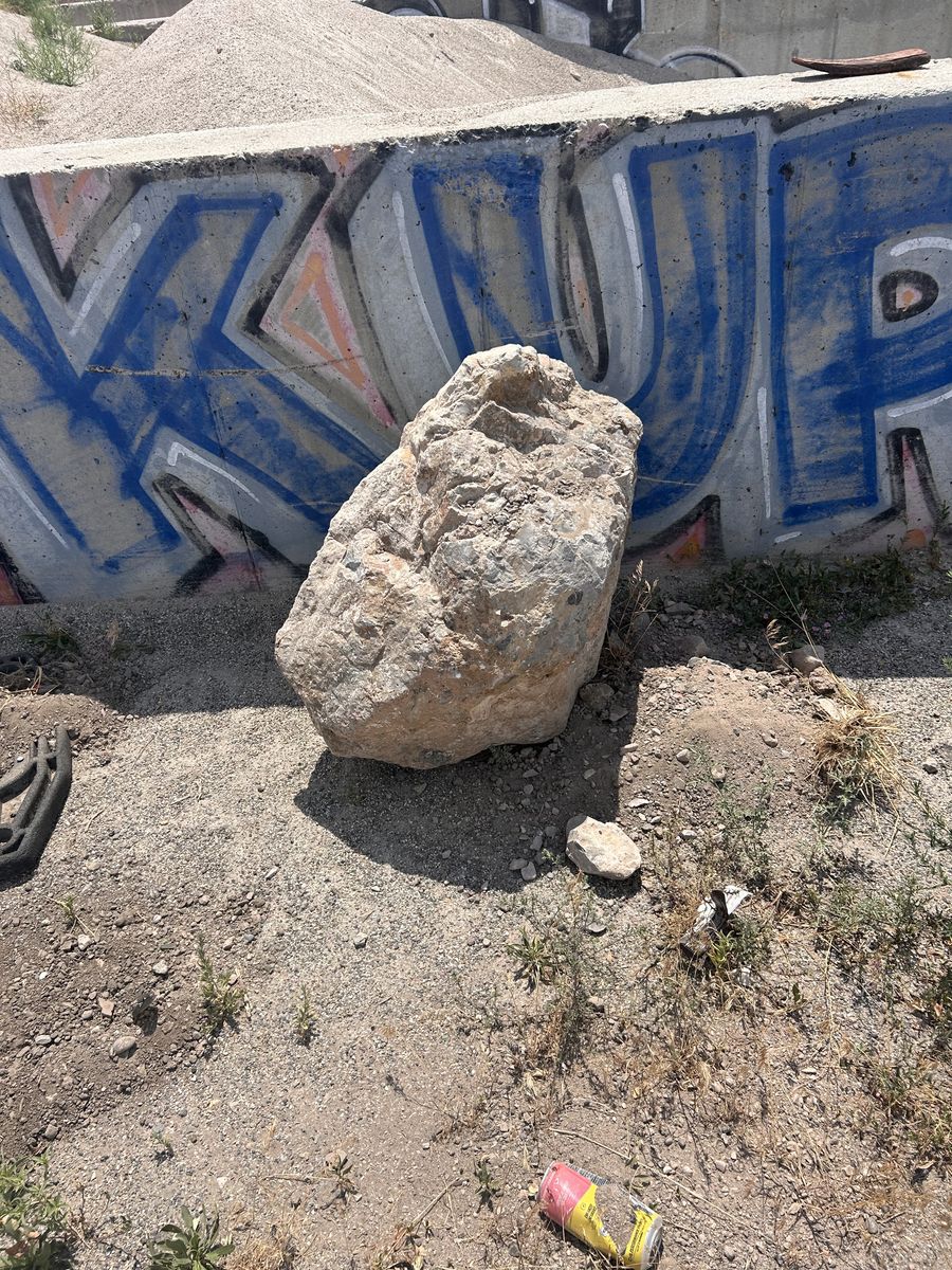 Fountain rocks