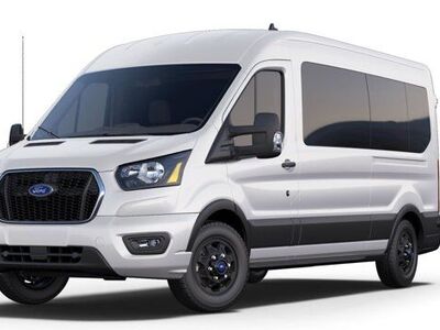 2025 Ford Transit XLT