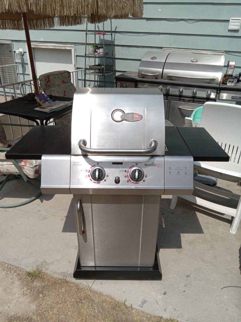 Char-Broil Gourmet TRU-Infrared 2-Burner Stainless Steel Gas Grill