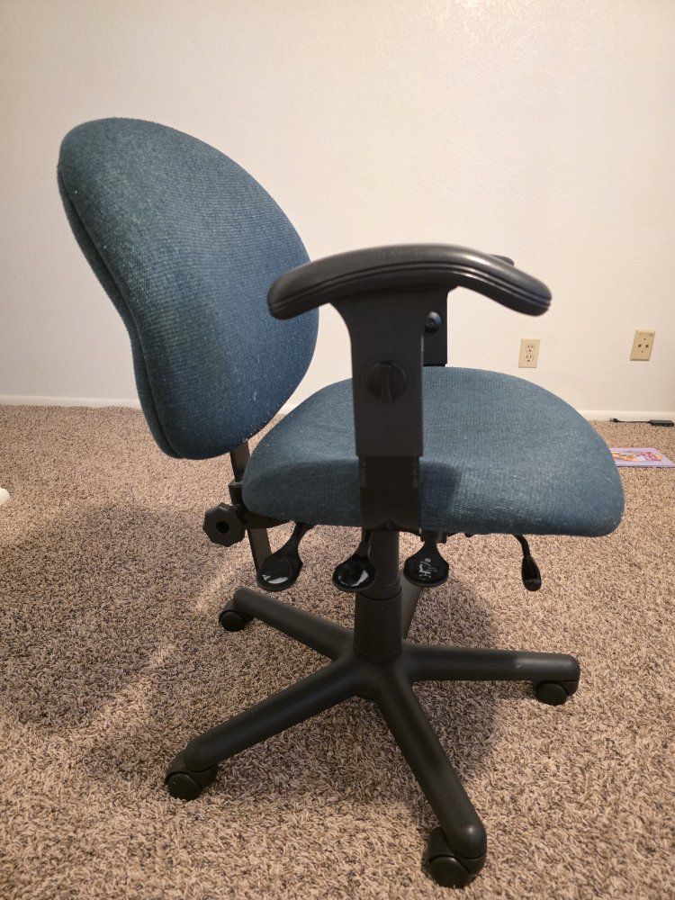 Main image 3
