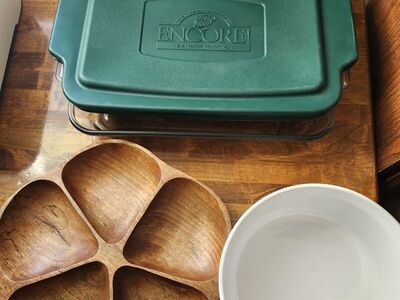 Baking & Serving Bundle – Glass, Ceramic & Wood