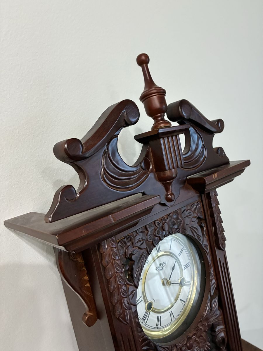 Main image 6