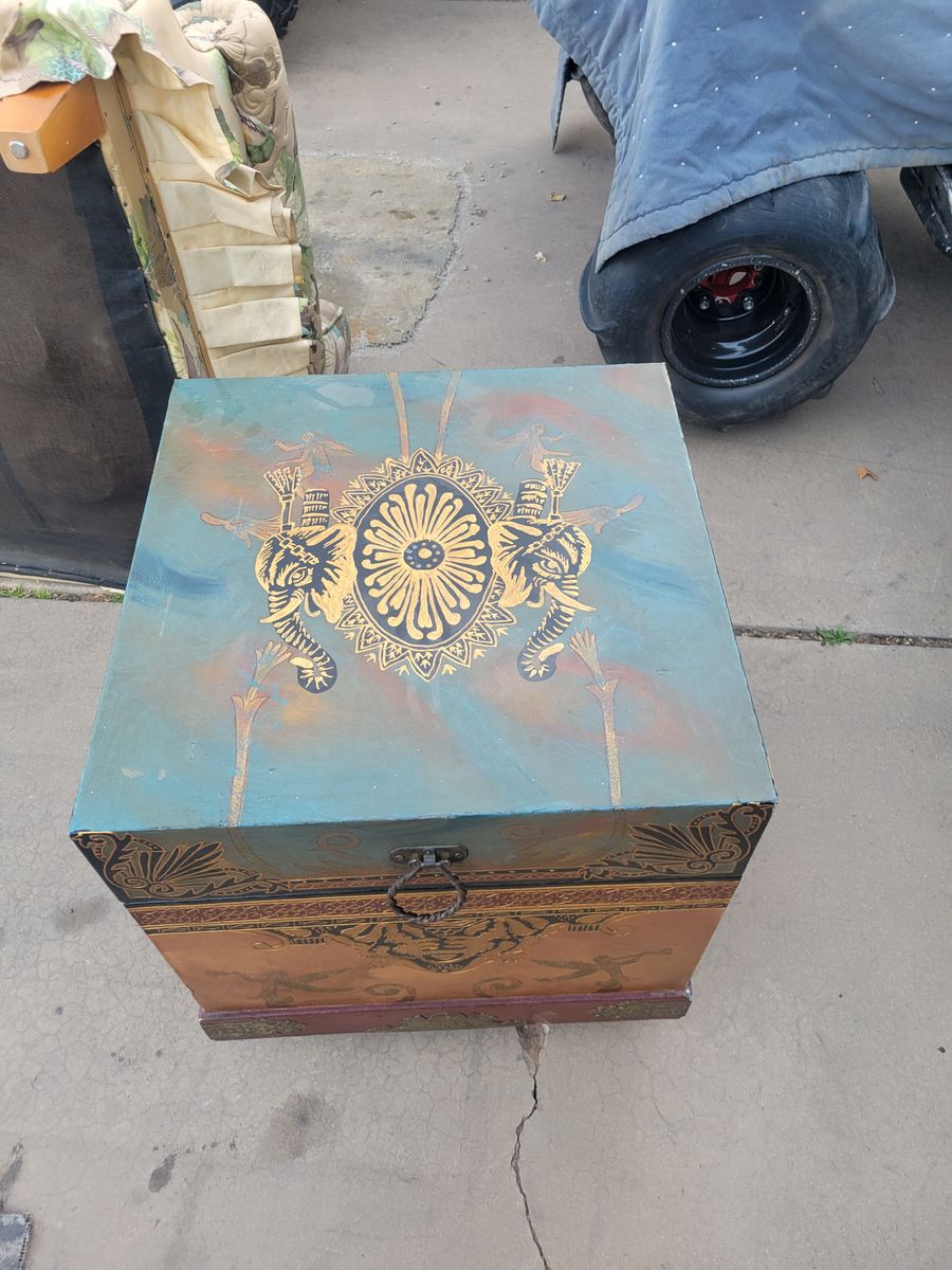 Decoertive box