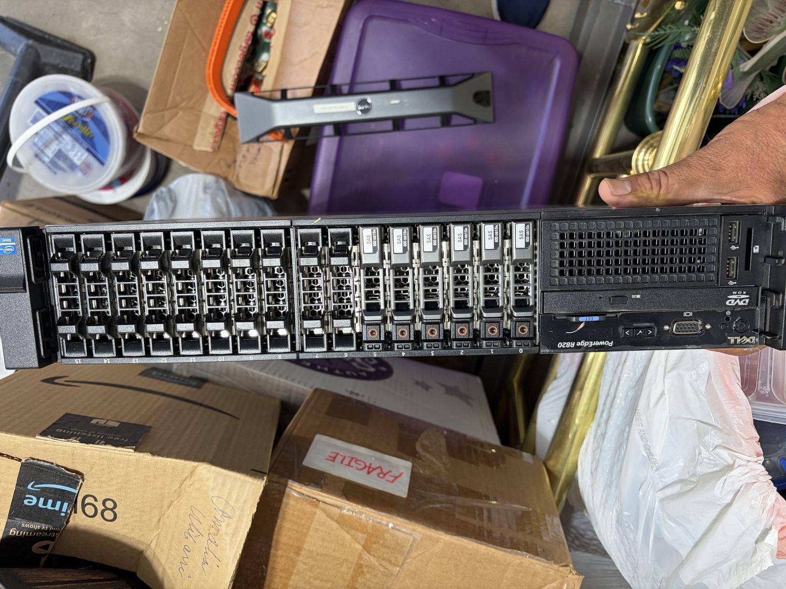 Dell PowerEdge R820 2U Rack Server, 6 HDDs, 2X CPUs, 16x RAM Slots, 8x 2.5" Bays
