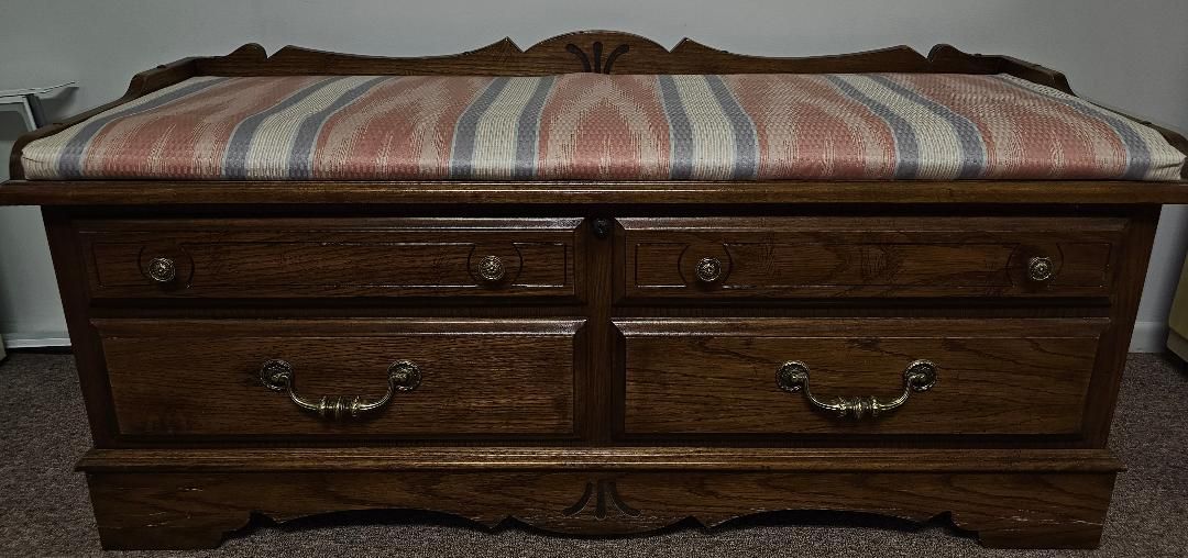 Lane Cedar Hope Chest - Taylorsville