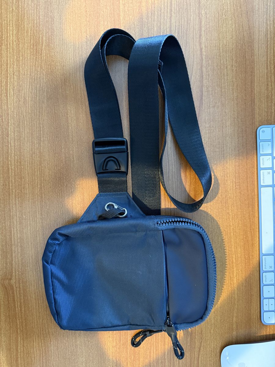 Global Concepts Sling Bag