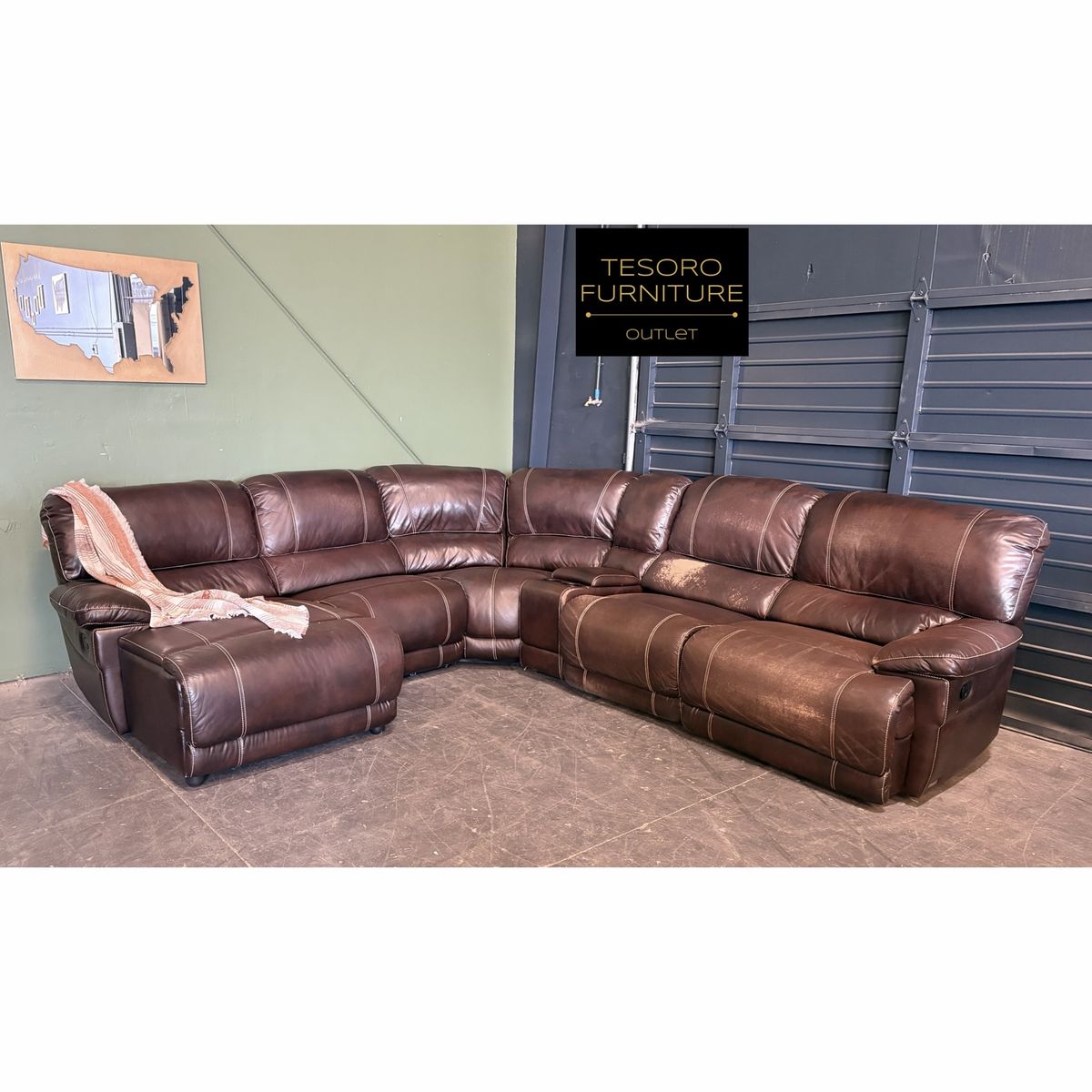 ABBYSON LEATHER RECLINER SECTIONAL WE OFFER DELIVERY