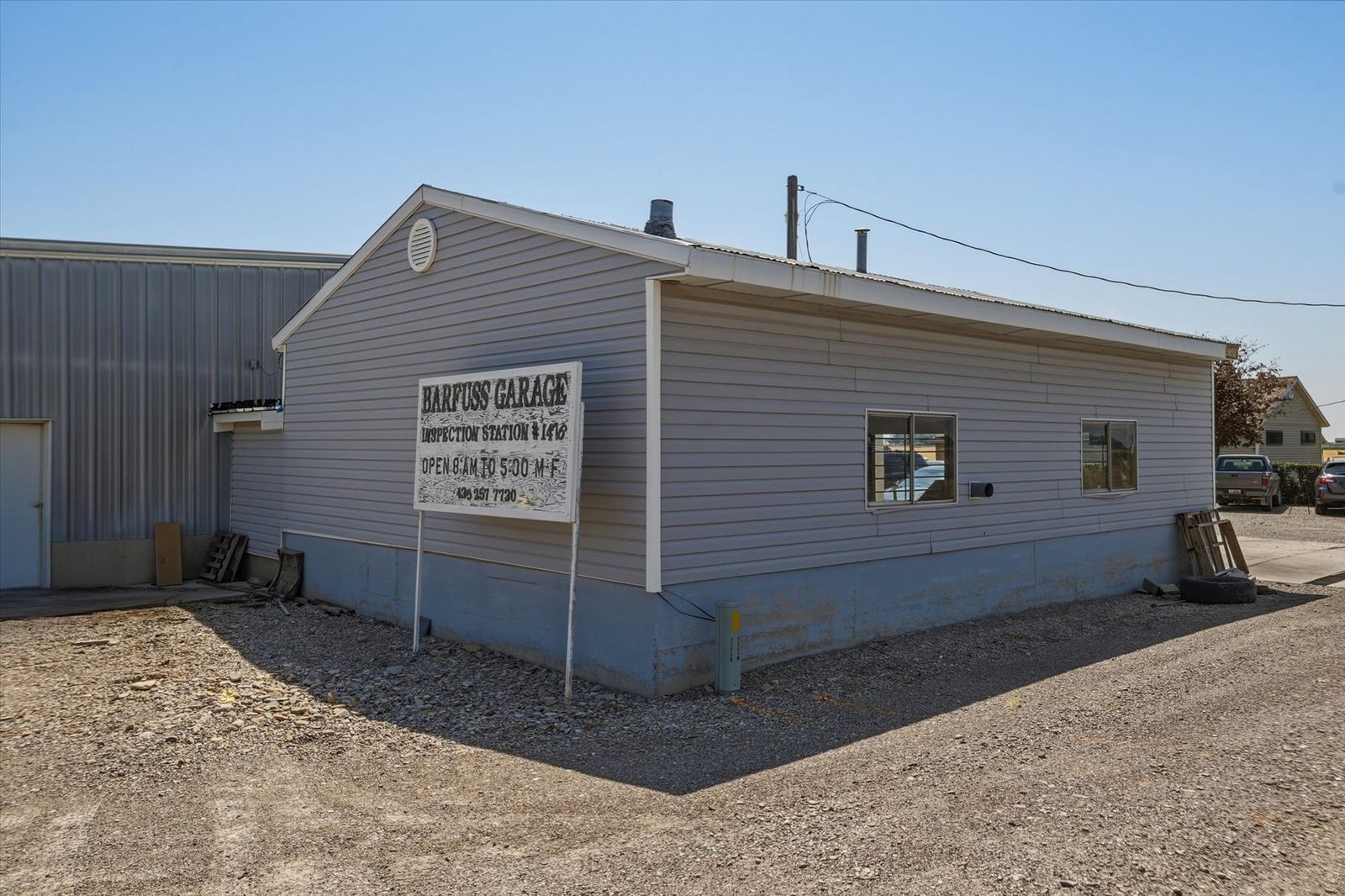 Main image 7