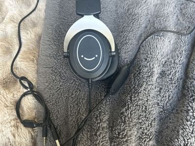 Dream Gaming Headset with Microphone, Wired Over-Ear Headphones, Black/Silver