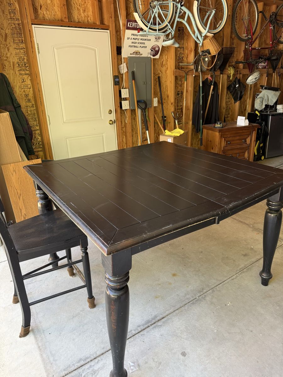 Kitchen Dining Table and 8 Chairs
