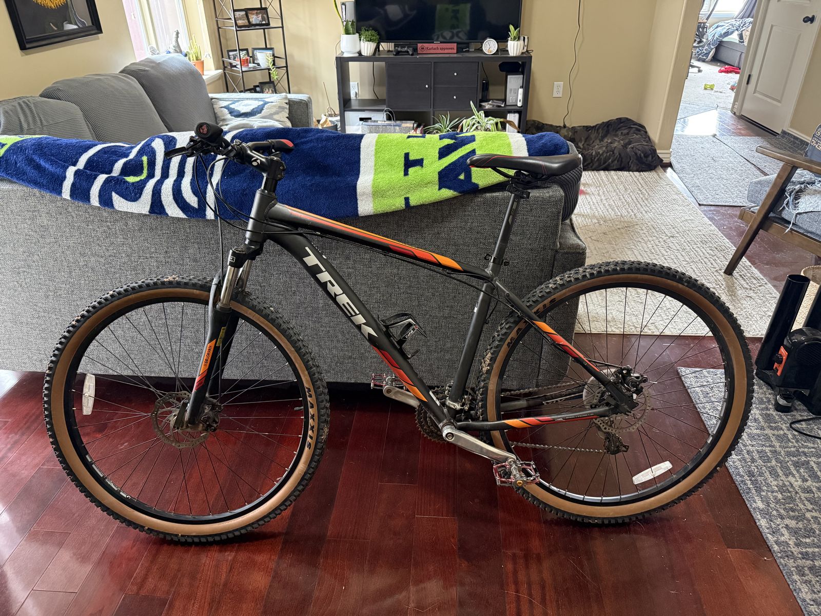 Trek Marlin 5 Hardtail Bike