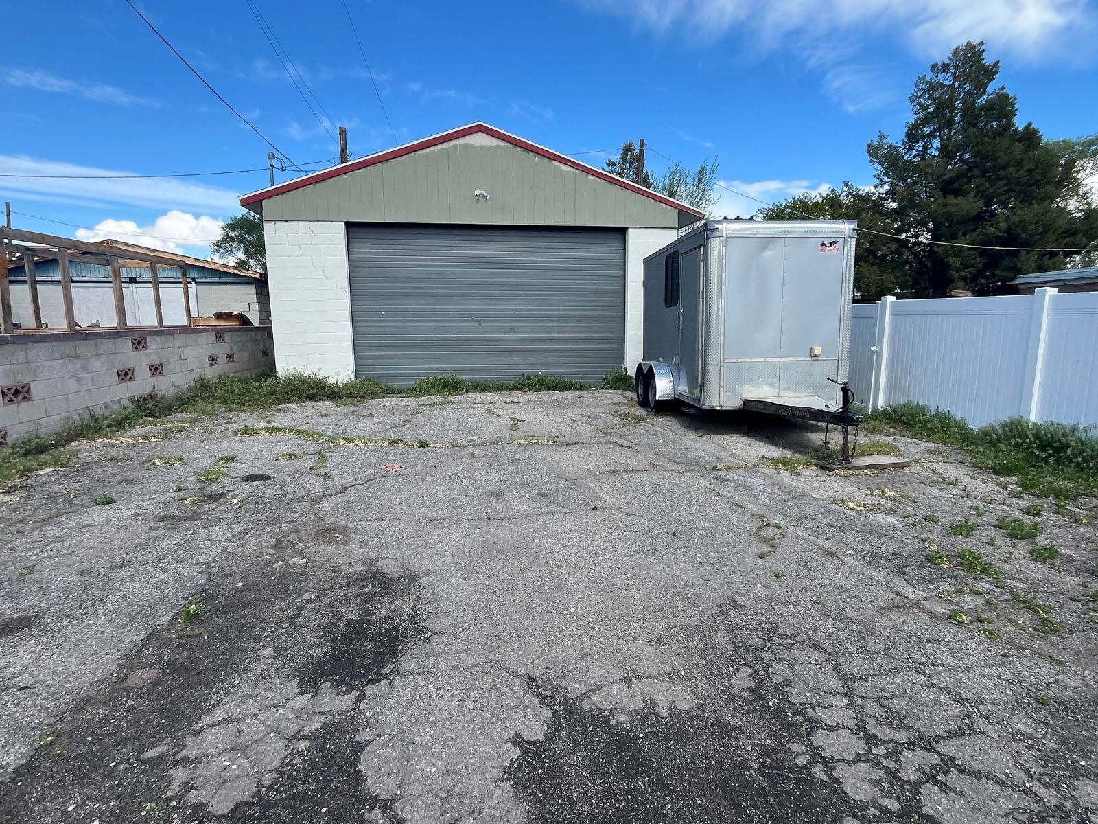 Large West Valley Garage!